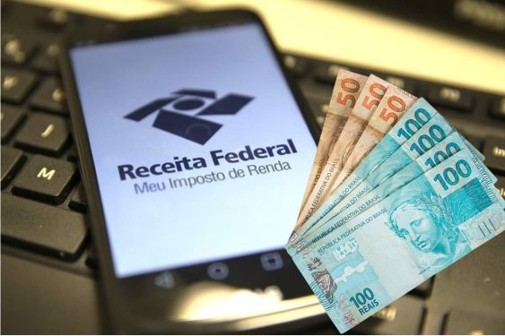 Liberado: 8 milhões de brasileiros vão receber lote inédito de restituição do Imposto de Renda celular com o app da Receita Federal Imposto de Renda
