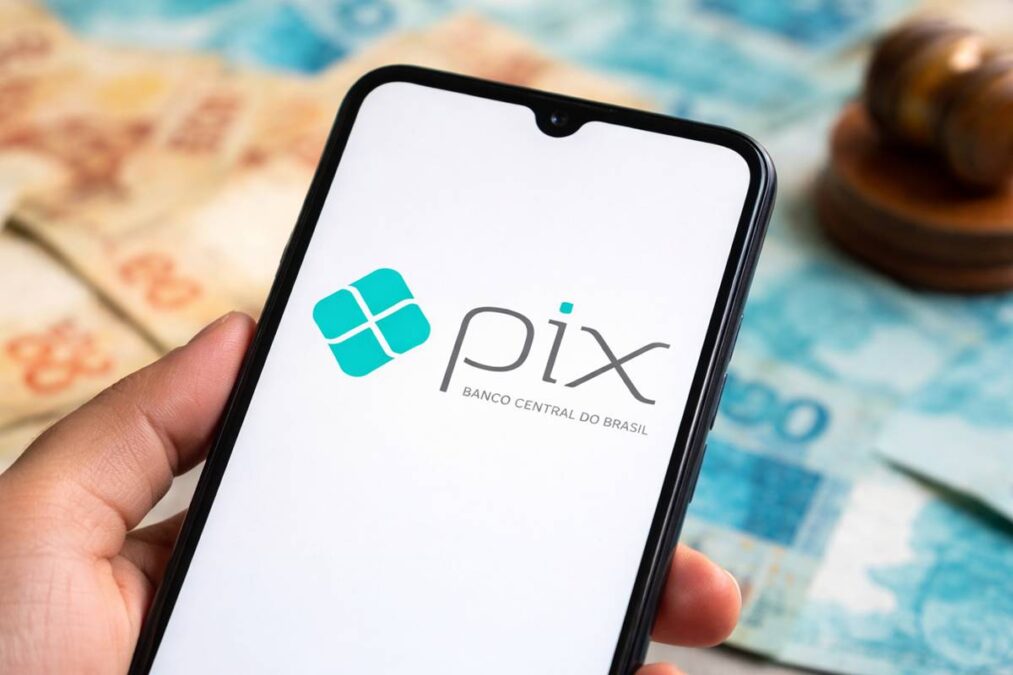 Novo Pix da Leitura propõe benefício para brasileiros