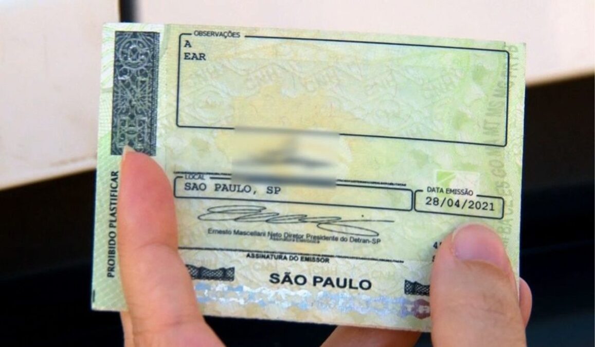CNH na mão