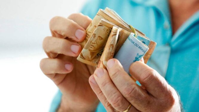 Governo confirma novo aumento de 5,4% no salário mínimo dos trabalhadores
