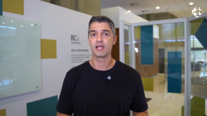 Banco pode cobrar essa tarifa? Especialista do Banco Central explica quais serviços são gratuitos para clientes Banco pode cobrar essa tarifa? Especialista do Banco Central explica quais serviços são gratuitos para clientes