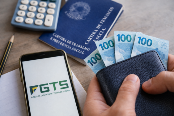 Bradesco lança cartão exclusivo com vantagens para viajantes internacionais Imagem gerada com IA