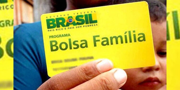 Bolsa Família: como a regra de proteção estende o benefício com renda elevada Bolsa Família: como a regra de proteção estende o benefício com renda elevada