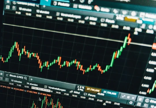 IFIX registra leve alta e fundos imobiliários mostram movimentos distintos no pregão IFIX registra leve alta e fundos imobiliários mostram movimentos distintos no pregão