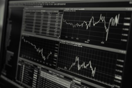 Bolsas em baixa e tecnologia sob pressão: o panorama do mercado em 17 de julho de 2026 Bolsas em baixa e tecnologia sob pressão: o panorama do mercado em 17 de julho de 2026