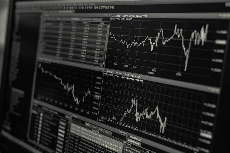 Bolsas em baixa e tecnologia sob pressão: o panorama do mercado em 17 de julho de 2026