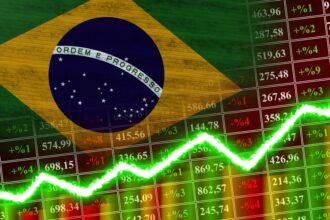 Bolsa brasileira em alta com balanços e novo tarifaço dos EUA no radar