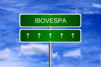 Ibovespa avança impulsionado por petróleo, balanços e tensões geopolíticas