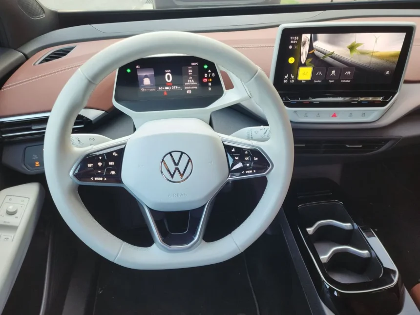Queda de 9,5% no lucro operacional força Volkswagen a rever metas para 2026