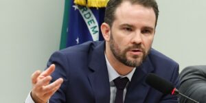 Dario Durigan defende expansão comercial e estabilidade fiscal para o Brasil